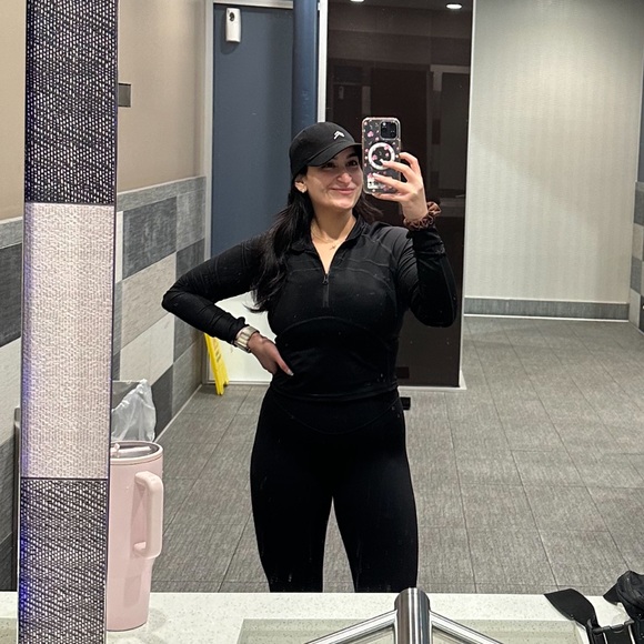 Meet your Posher, Lauren - Picture 1 of 1